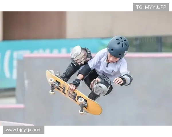 深圳滑板队的逆袭之旅：从默默无闻到闪耀舞台的奋斗纪实