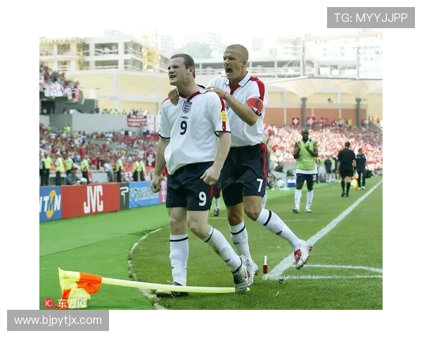 卢卡库的传奇之路:从青涩少年到世界级前锋的成长历程与成就分析