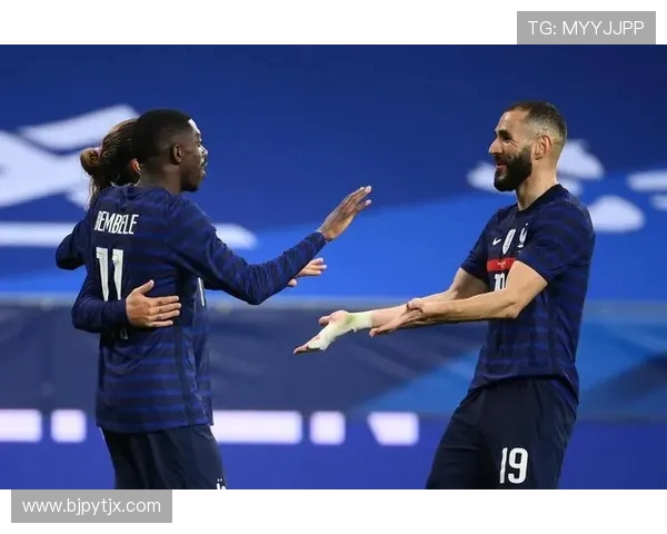 布兰与斯达激战一触即发谁能在这场对决中笑到最后